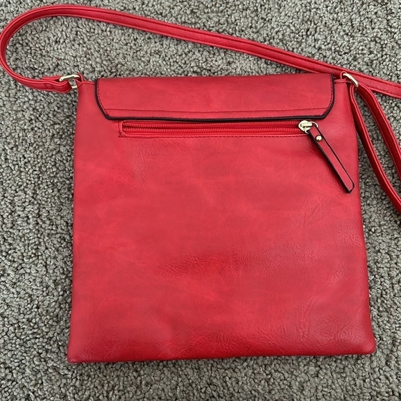 Red square Crossbody bag - Picture 7 of 11